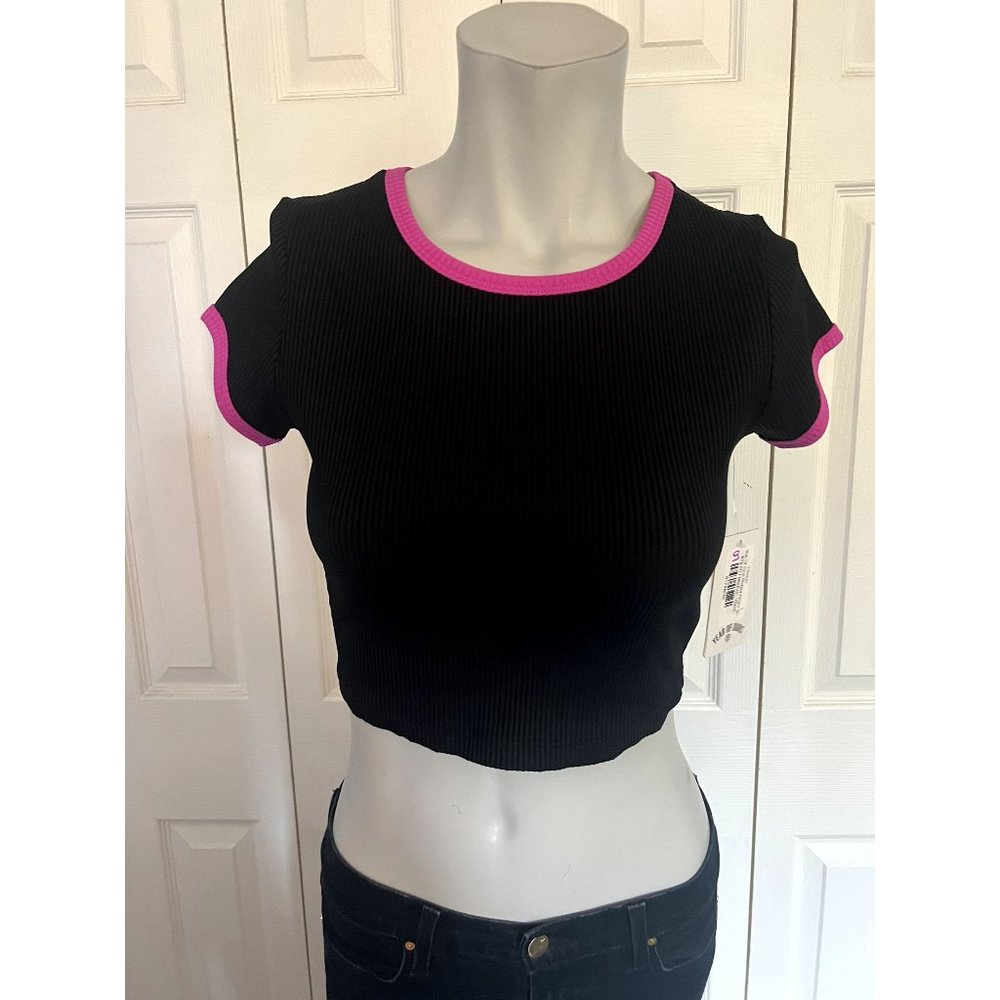 Years of Ours Black Ribbed Ringer Tee Size Medium NWT